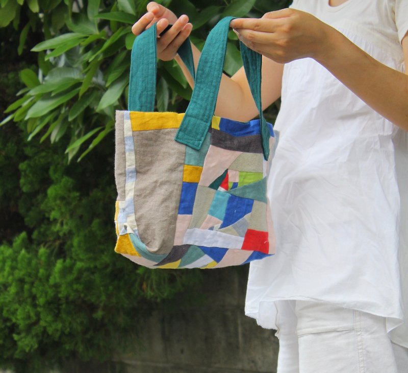 Patchwork of linen  A purse  Shoulder bag. - กระเป๋าถือ - ผ้าฝ้าย/ผ้าลินิน 
