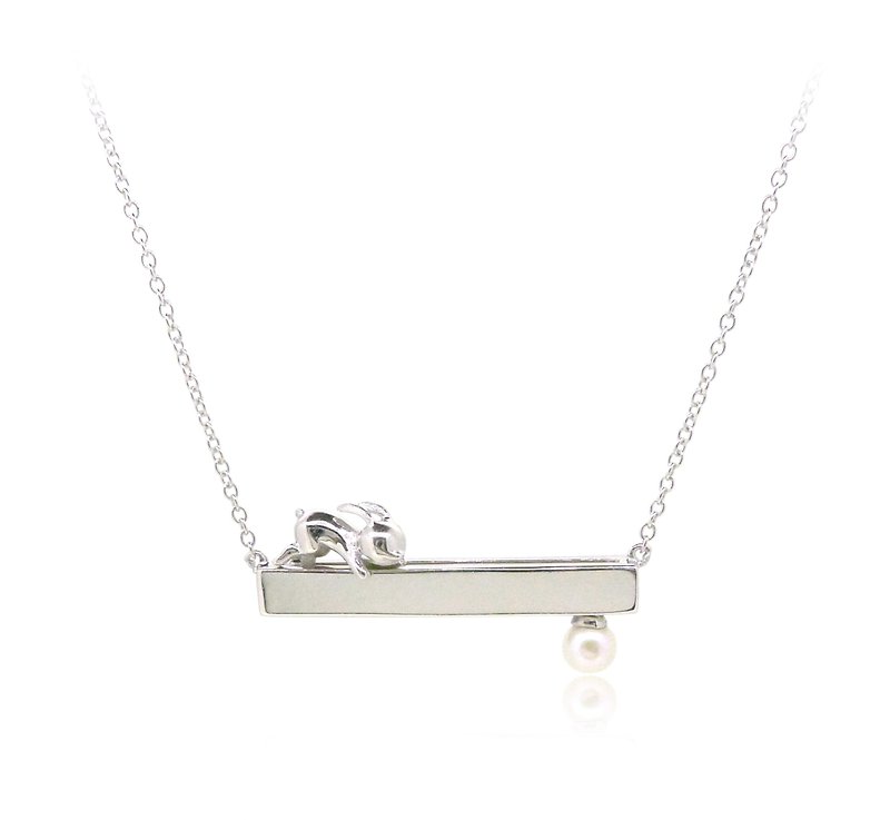 HK237~ Rabbit Shaped Silver Necklace With Akoya Pearl - สร้อยติดคอ - เงิน สีเงิน