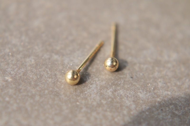 Gold-plated gold-plated earrings 1131-small peas - ต่างหู - โลหะ สีทอง