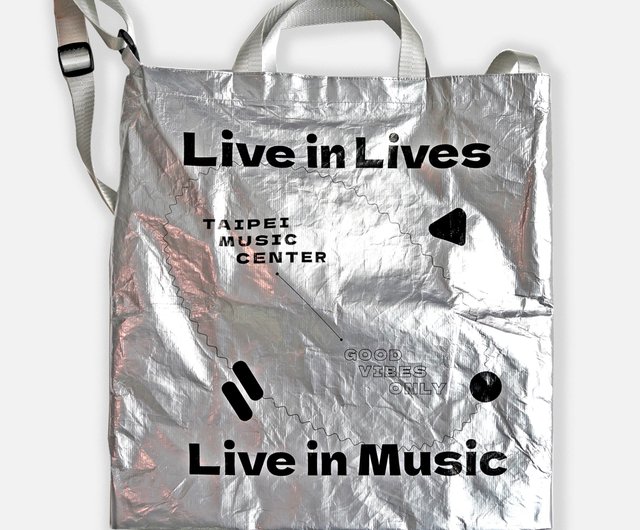 Beiliu トートバッグ Live in Lives, Live in Music. | シルバー