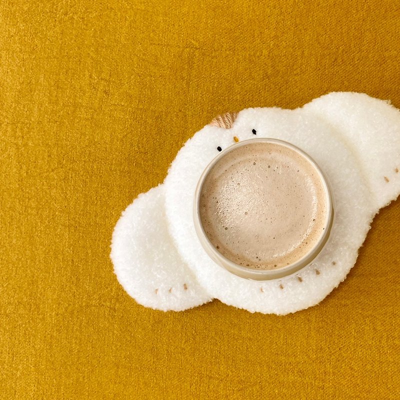 owl donut-shaped coaster - ที่รองแก้ว - ขนแกะ ขาว