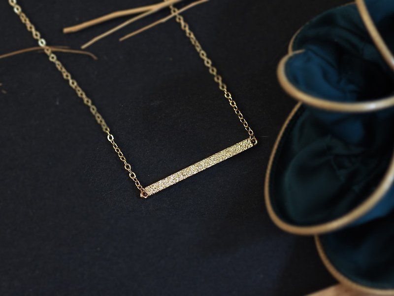 Geometric rectangle texture necklace (18K Bronze plated gold female clavicle chain simple Valentine's Day) - Necklaces - Copper & Brass Gold