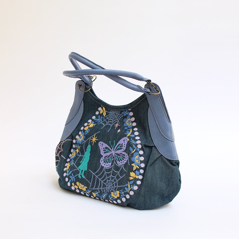 Girl's dream embroidery · Granny bag - กระเป๋าแมสเซนเจอร์ - ผ้าฝ้าย/ผ้าลินิน สีน้ำเงิน
