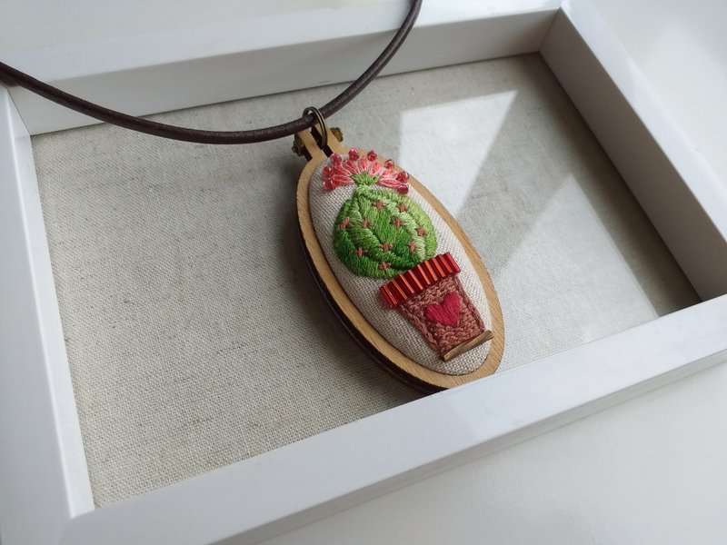 Cactus Blossom Hand-embroidered Mini Embroidery Frame Necklace - Necklaces - Thread Multicolor