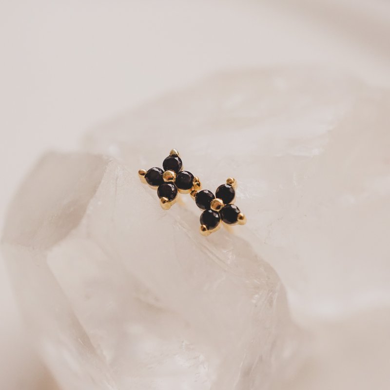 Black Lucky Clover Studs - ต่างหู - โลหะ สีดำ