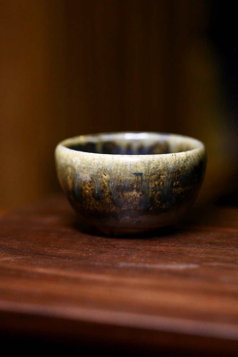 [firewood] micro-blue flowing glaze small cup tea cup wine cup tea cup - ถ้วย - ดินเผา สีนำ้ตาล
