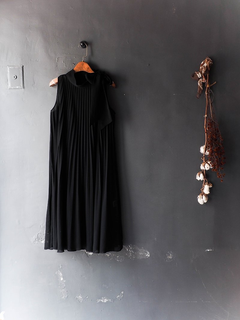 Heshui Mountain - Shimane dark and quiet 100 fold collar tied love log antique seamless dress yarn gauze dress oversize vintage dress - ชุดเดรส - เส้นใยสังเคราะห์ สีดำ