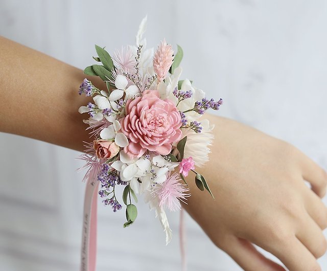 Bridesmaid Wrist Flowers Wedding