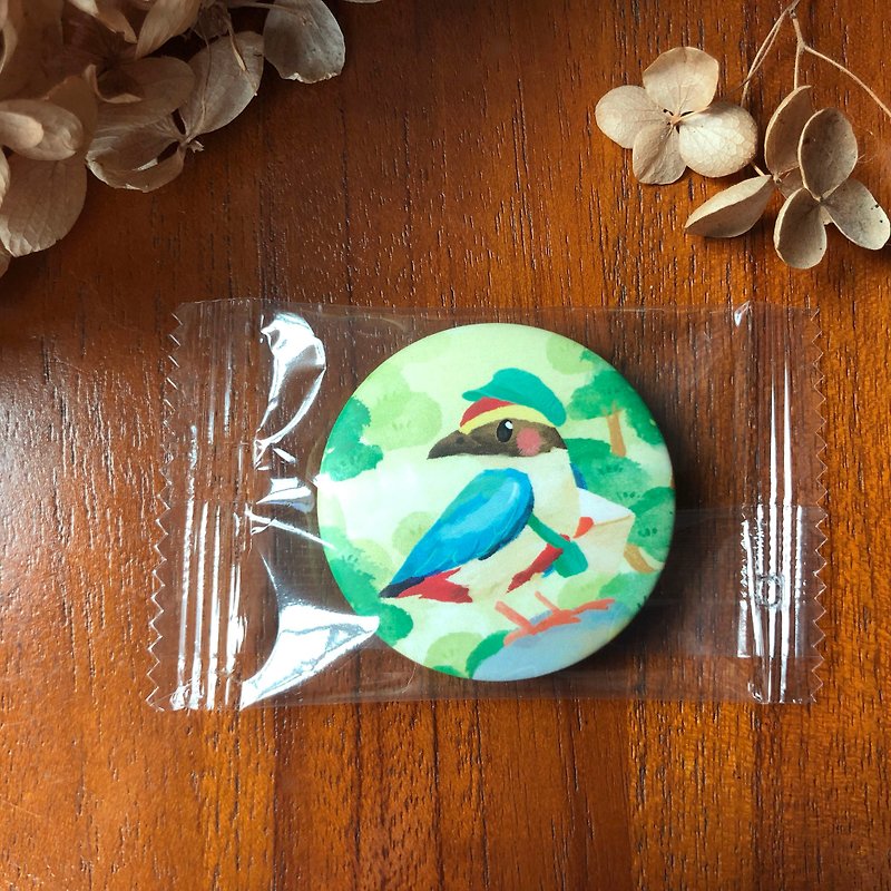 | Badge and Badge Pins | Eight Color Birds of Messenger of the Sky | 44mm Matte - Badges & Pins - Plastic Green