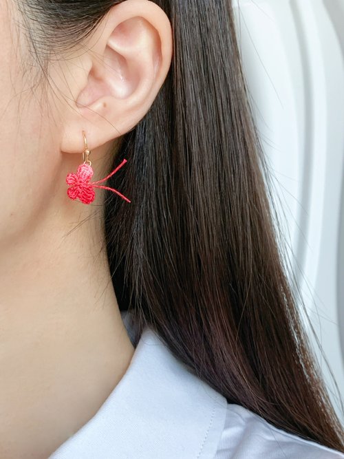 Bouquets Handmade Accessory 手工編織微鈎蝴蝶耳環