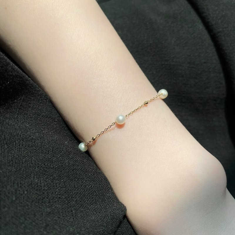 14KGF Large Pearl Small Gold Bead Bracelet - Bracelets - Pearl 