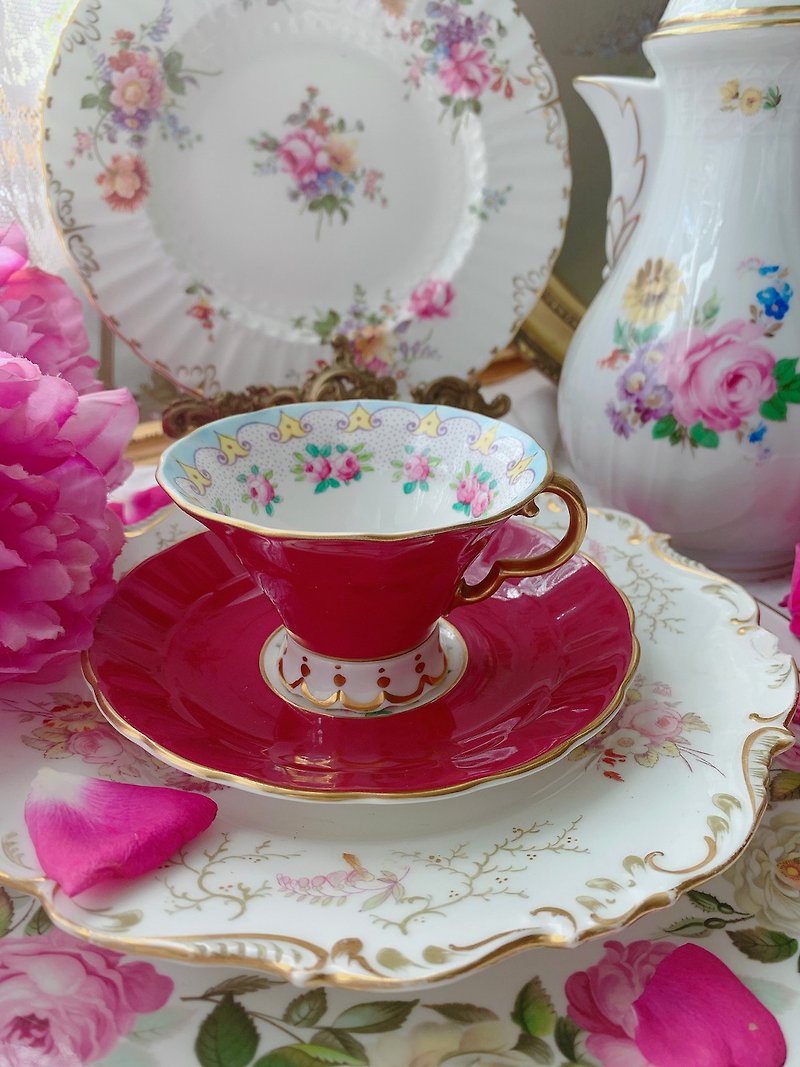 Antique hand-painted flower tea cup designated buyer bid - Cups - Porcelain Red