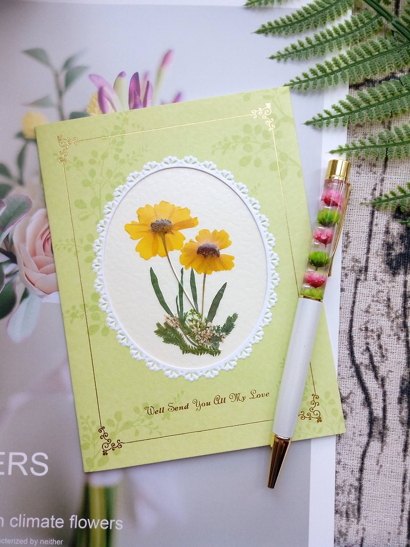 Handmade greeting card, flat flowers designs - การ์ด/โปสการ์ด - กระดาษ หลากหลายสี