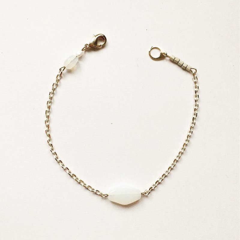 White cup bracelet - สร้อยข้อมือ - โลหะ ขาว