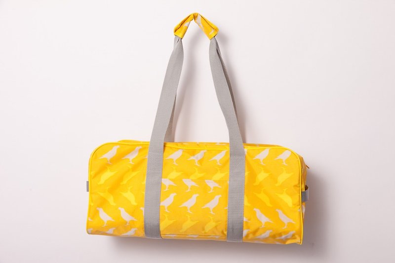 Big Travel Bag / Crested Myna No.5 / Tropical Yellow - กระเป๋าถือ - วัสดุกันนำ้ สีเหลือง