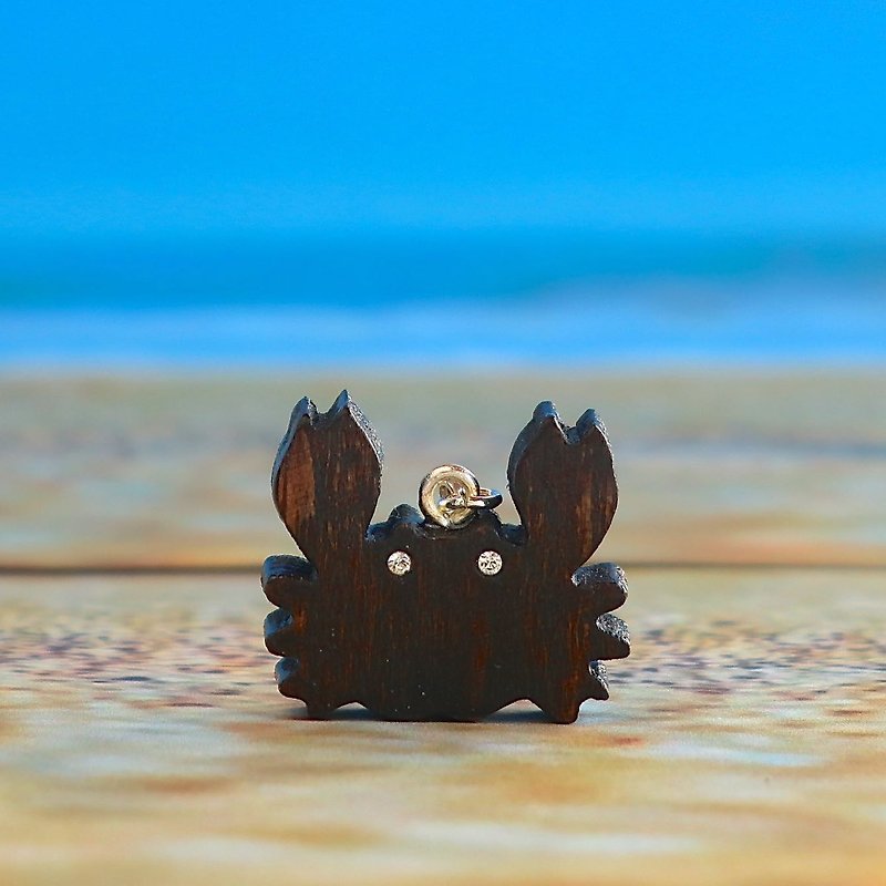 Crab wooden charm - Charms - Wood Brown