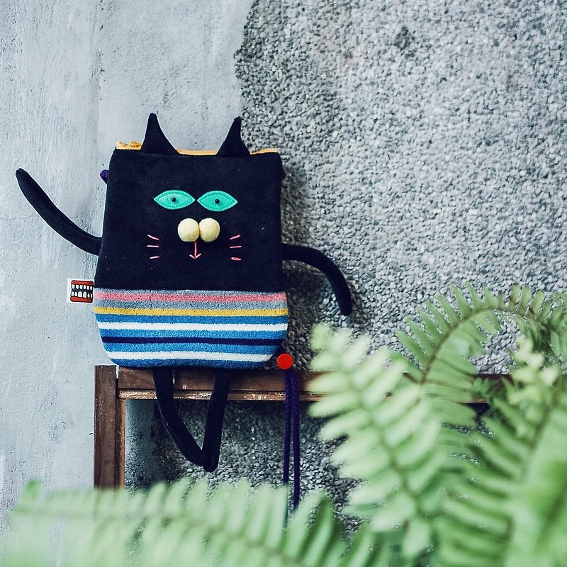 アニマルジッパー 万能バッグ 黒 不思議な猫 - その他 - コットン・麻 ブラック