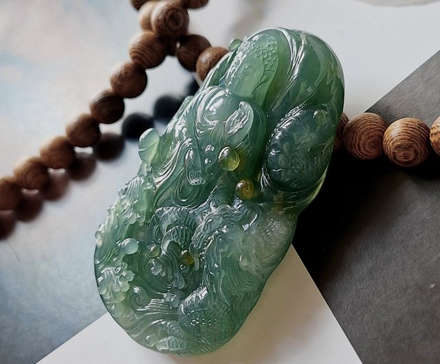 Bright Green Jade Pendant - 25mm hot