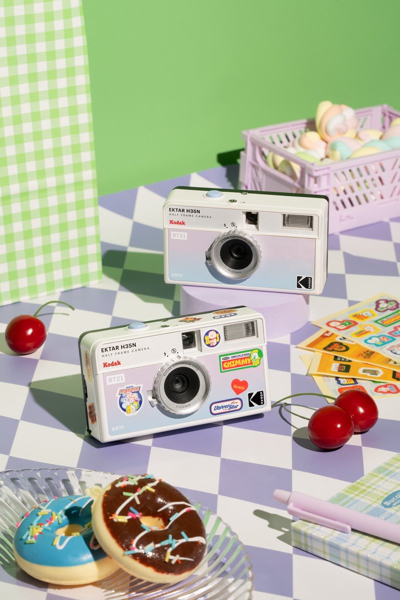 Kodak Ektar H35N Half Frame Film Camera BT21 Edition - กล้อง - พลาสติก 