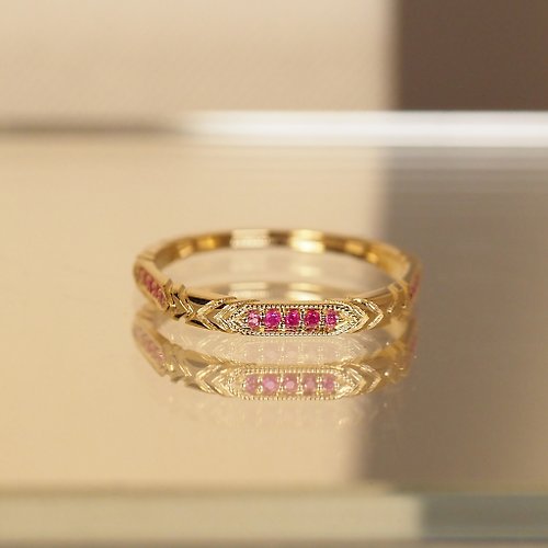 Kelimeraki Jewellery Red Magic Ring | 紅寶石魔法戒指 | 18K 黃金