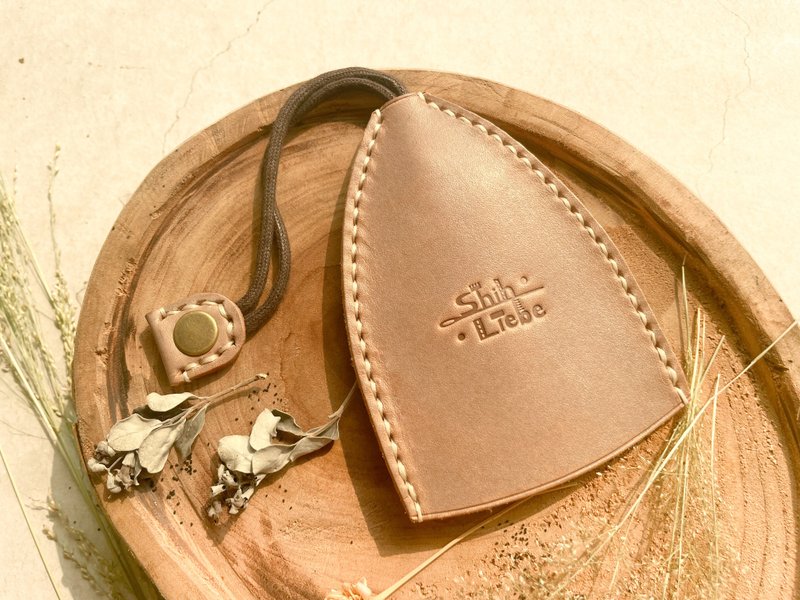 Vegetable tanned leather handmade key case - Keychains - Genuine Leather 