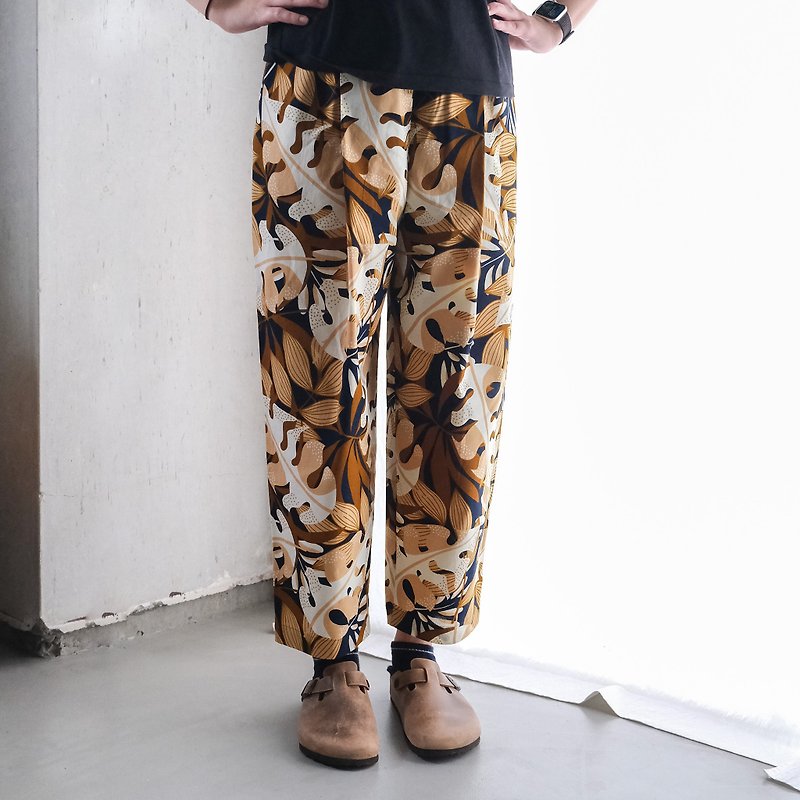African wax print tuck pants Autumn Seeds - กางเกงขายาว - ผ้าฝ้าย/ผ้าลินิน สีนำ้ตาล