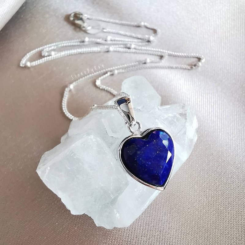 Heart Shaped Lapis Lazuli Stone Pendant Silver Necklace - 項鍊 - 純銀 藍色