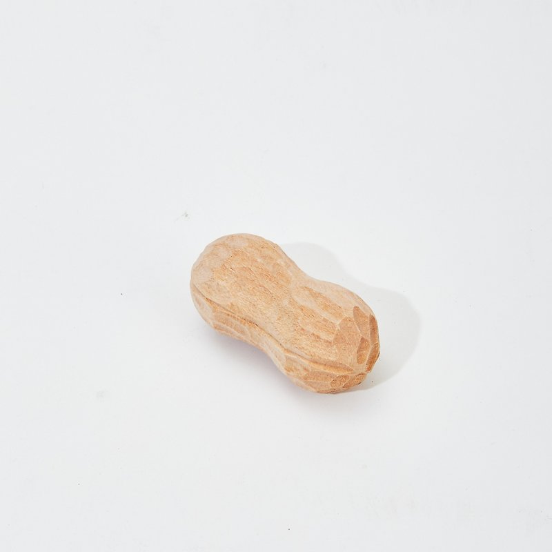Popi Carved Wooden Peanut - ของวางตกแต่ง - ไม้ สีส้ม