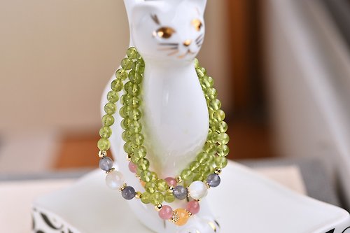 CaWaiiDaisy Handmade Jewelry 月光石+堇青石+粉晶+黃水晶+橄欖石108顆念珠/佛珠/多圈手鍊