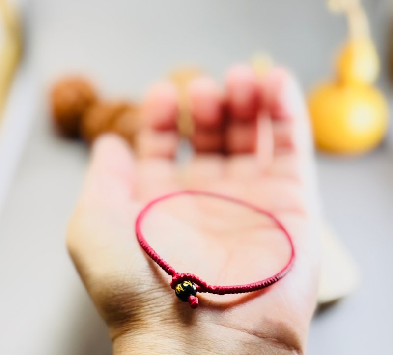Nine-Fold Vajra Knot × Six-Syllable Mantra Bead Bracelet / Guardian of Peace・Auspicious Blessings - สร้อยข้อมือ - วัสดุอื่นๆ 