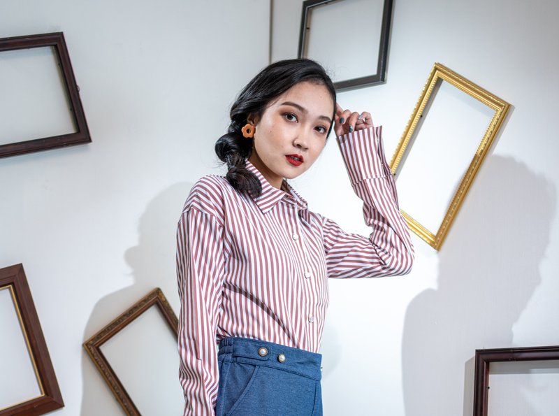致經典 長袖衫For classic long sleeve shirt - 女襯衫 - 聚酯纖維 紅色