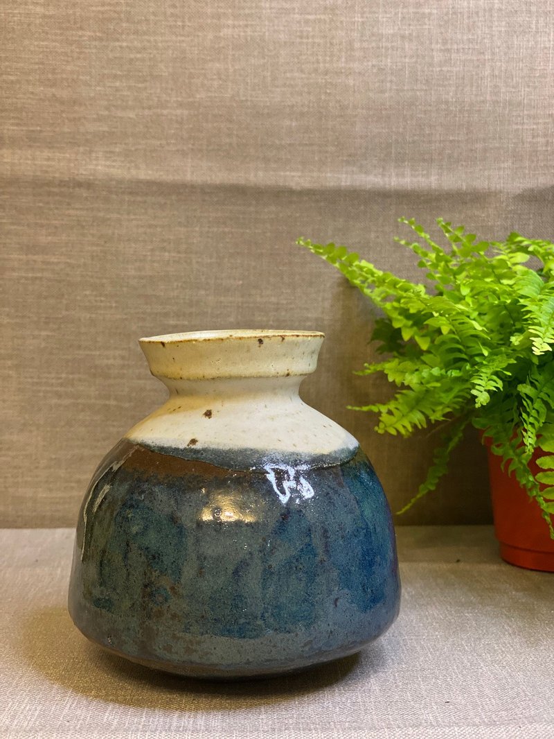 手捏陶瓶花瓶 - 花瓶/花器 - 陶 