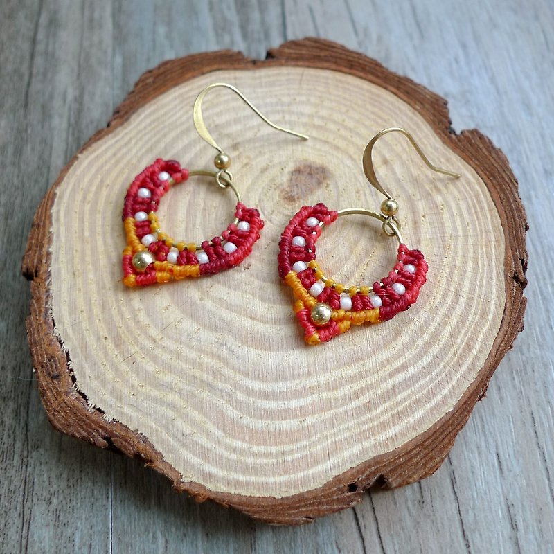 Misssheep - A89 macrame earrings with japanese beads, brass beads - ต่างหู - วัสดุอื่นๆ สีแดง