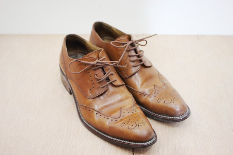 [Vintage皮鞋]義大利製咖啡色雕花低跟皮鞋(23.5cm)[Made in Italy] - 女休閒鞋/帆布鞋 - 真皮 咖啡色