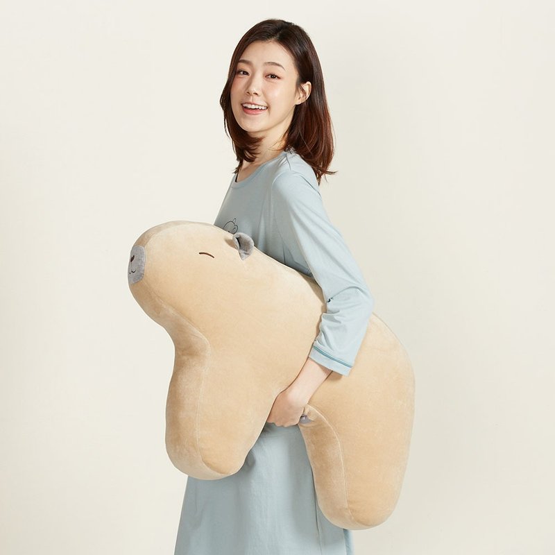 Capybara shaped cushion-honey tea Brown - หมอน - ผ้าฝ้าย/ผ้าลินิน สีนำ้ตาล