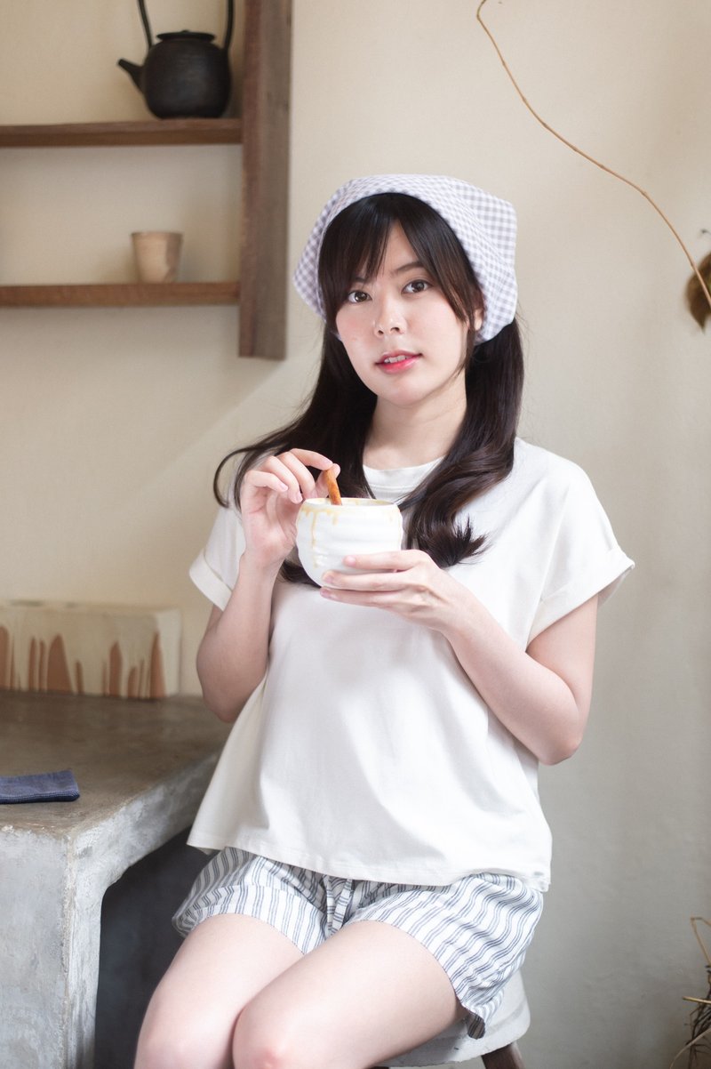 Basic T-shirt (Short sleeved)-Cream - 女 T 恤 - 棉．麻 白色