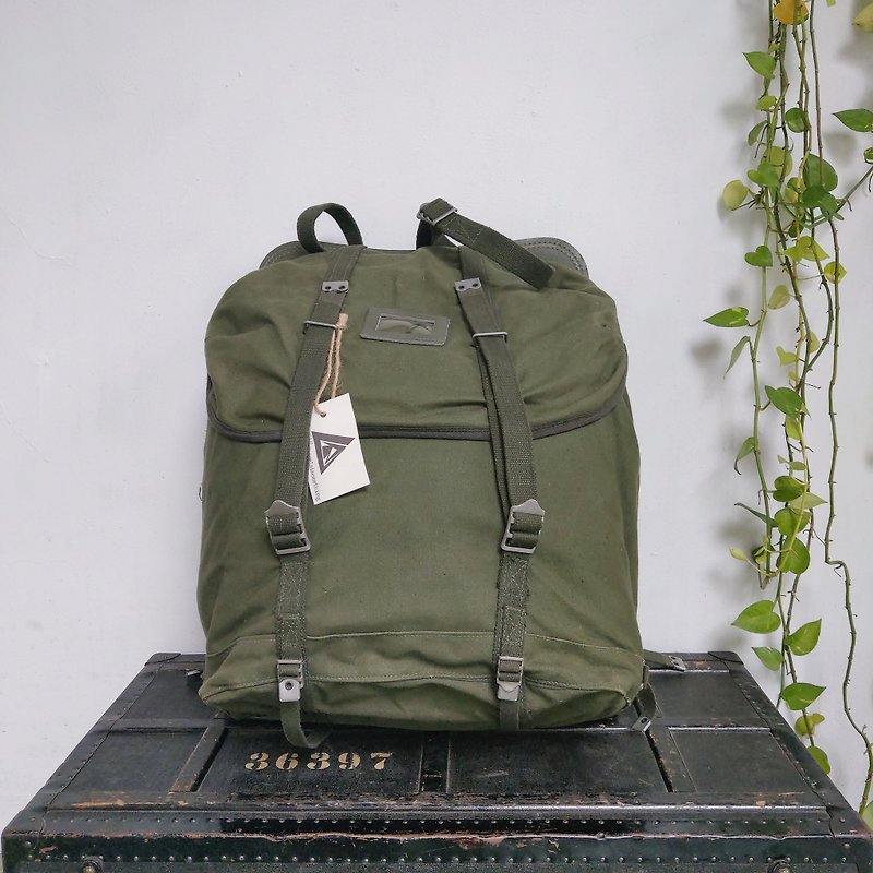Sweden_Military Backpack ST lätt_R034 - กระเป๋าเป้สะพายหลัง - ผ้าฝ้าย/ผ้าลินิน สีเขียว