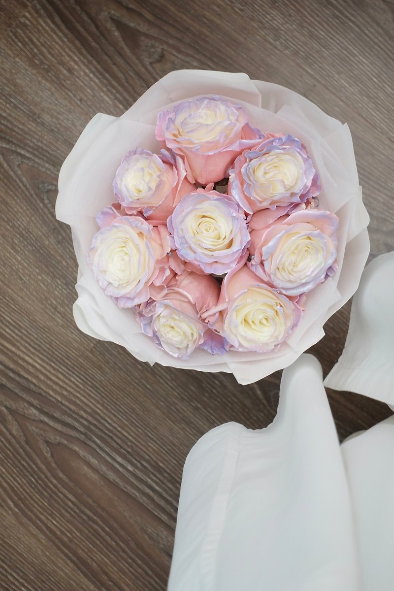 白色情人節 玫瑰花束 極光玫瑰 生日花束禮物 求婚紀念日花束 - 花瓶/陶器 - 植物．花 粉紅色