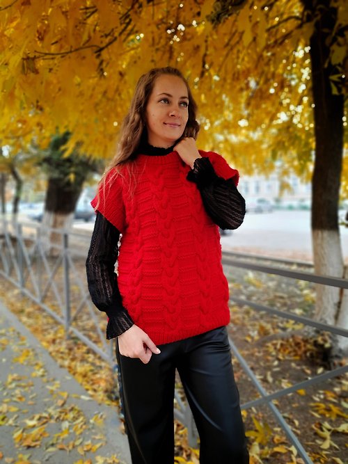 Knitshopanastasia Handmade chunky knitted red sweater vest 2024 trend, knitted women sweater