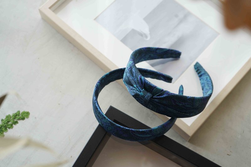 Antique tie transformed into handmade hairband-YSL-Underwater World Dark Blue-Bow Tie/Narrow Version-Exchange Gift - ที่คาดผม - ผ้าไหม สีน้ำเงิน