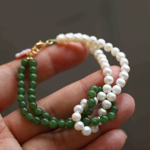 Angel's tears 天使之淚 Jewelry Design 5mm天然原色淡水珍珠 菠菜綠碧玉純銀粉貝殼小花設計單圈手串s