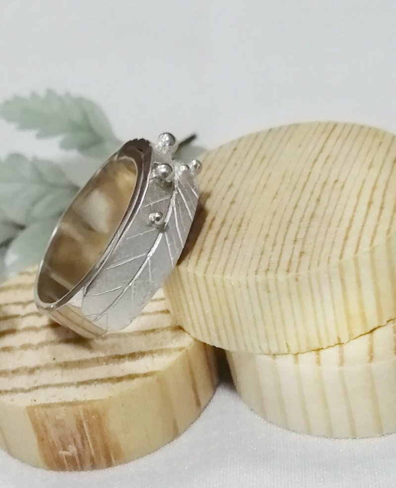 Leaf ring 925 sterling silver wide version sterling silver ring men's ring single gift engraving custom handmade - แหวนทั่วไป - เงินแท้ สีเงิน