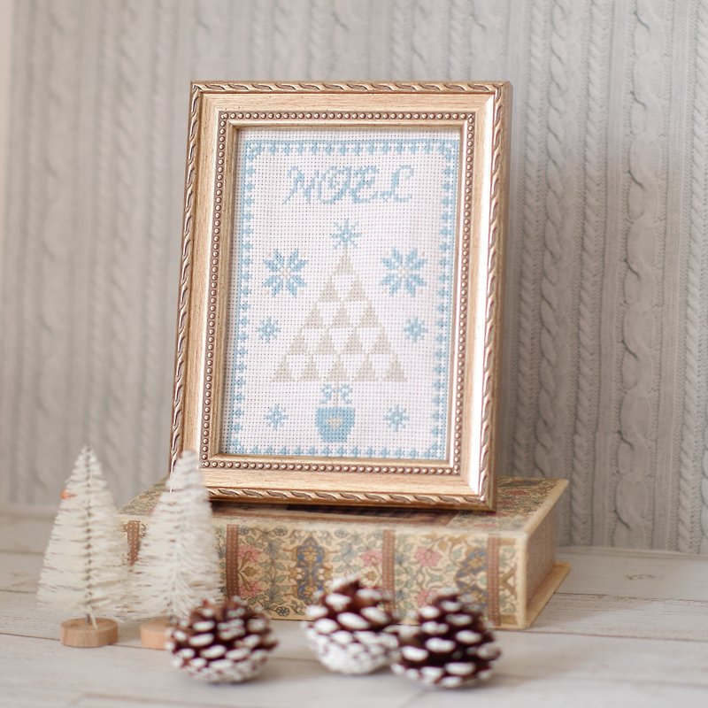 Cross Stitch Kit Sparkling Snowflake White Christmas Easy and Cute Handmade Inte - Items for Display - Cotton & Hemp White