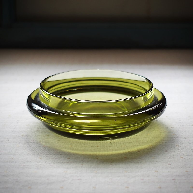 早期橄欖綠色置物皿 (餐具/舊貨/老物/有色玻璃) - 小碟/醬油碟 - 玻璃 綠色