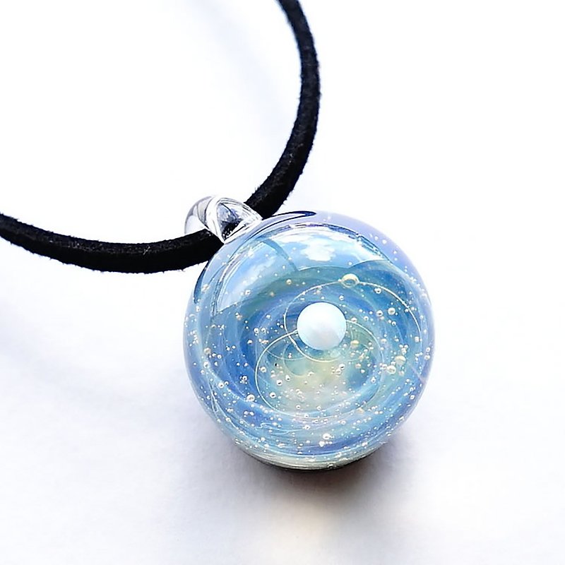 The world of super blue. ver Milky Way White Opal Glass Pendant Space Star Kuri Japanese Manufacture Japanese Handicraft Handmade Free Shipping - Necklaces - Glass Blue
