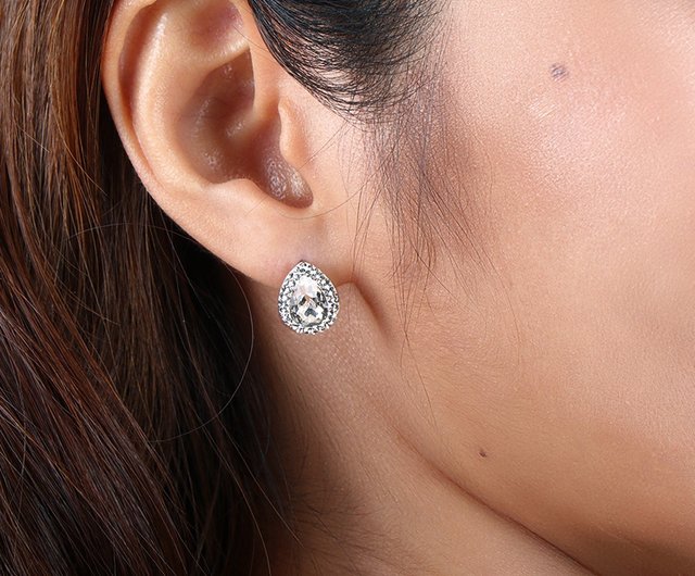 Swarovski halo hot sale stud earrings