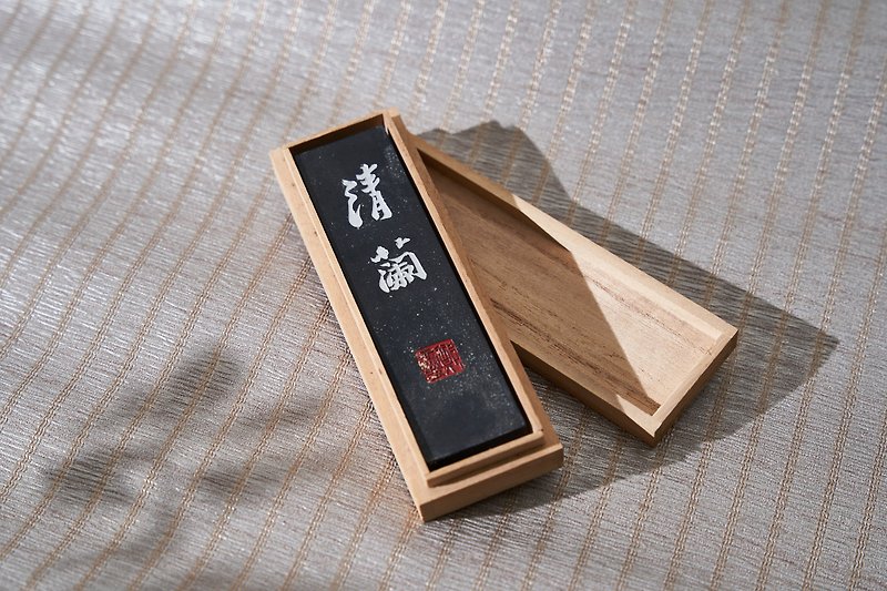 High-end and simple Qinglan ink stick with bamboo box - Other Writing Utensils - Pigment Black