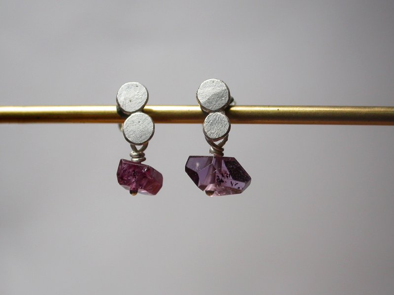 Gem Series  #a71 glass bead earring - ต่างหู - เงิน สีม่วง