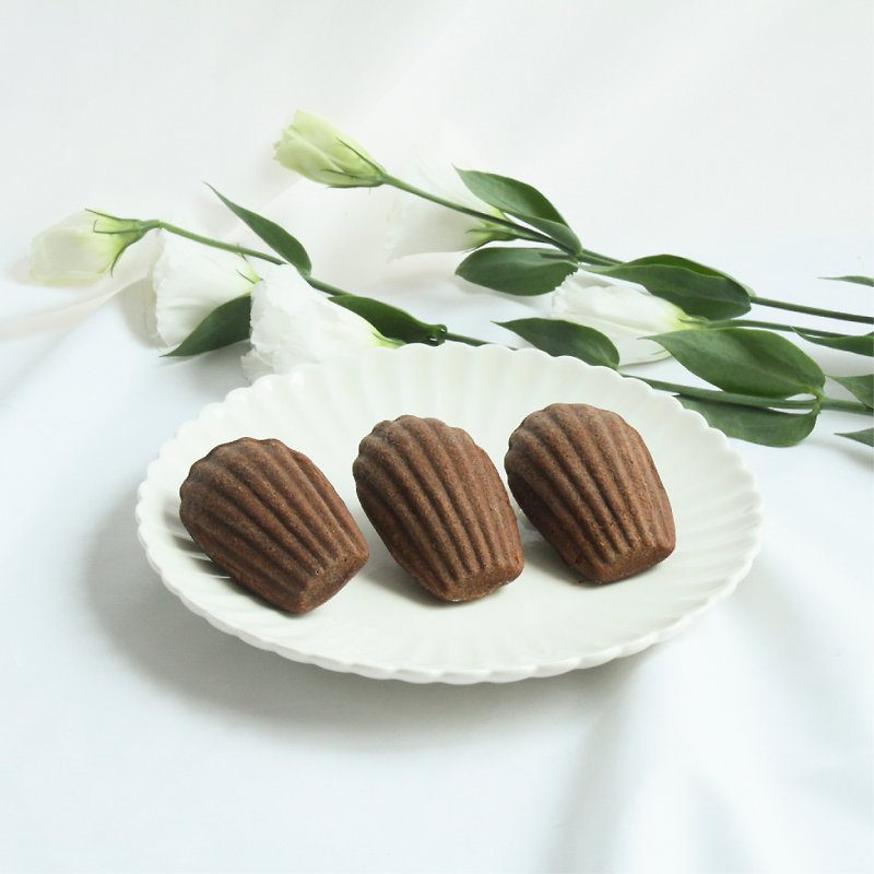 Madeleine - Cocoa Cocoa - Cake & Desserts - Fresh Ingredients Brown