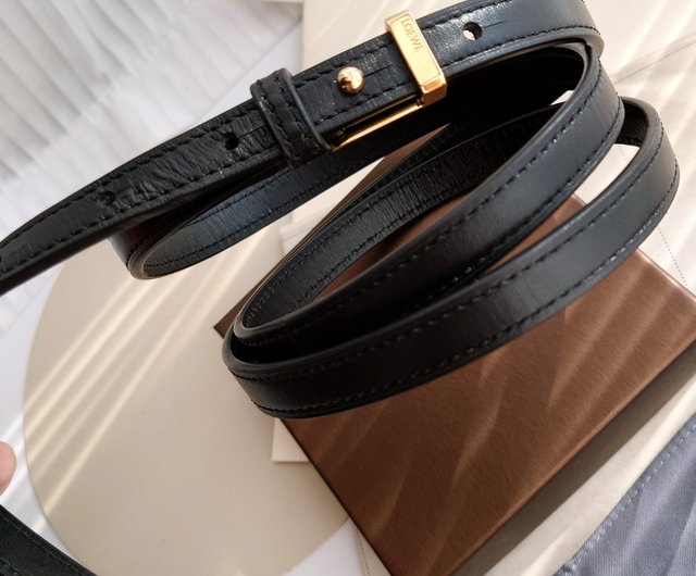 LOEWE - 【LOEWE】OLD archive クロコダイル レザーベルトの通販